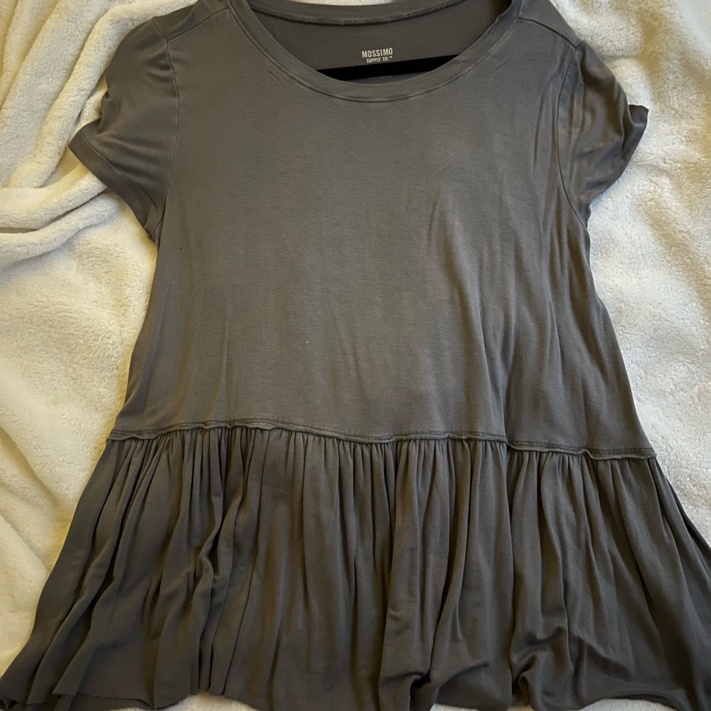Grey flowy tee